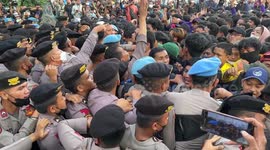 Students clash with police in Indonesia during demonstration against fuel price hike