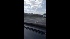 A trip i took to change my car tires here we started the recordings of the videos that we are going to make available here, in a good bart of the trip we were right behind this truck, in this part the tr