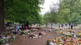 UK: Green Park Filled With Flower Tributes To Queen Elizabeth II
