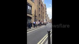 UK: Thousands Wait In Long Queue To See Queen’s Lying-In-State At Westminster Hall 4