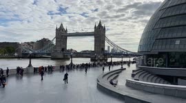 Huge queues continue around Tower Bridge to see Queen’s coffin