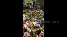 UK: Green Park Filled With Flower Tributes To Queen Elizabeth II 2