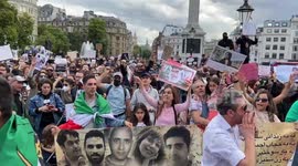 Thousands of Mahsa Amini protesters gather in Trafalgar Square