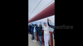 Protesters pack Golden Gate Bridge following Mahsa Amini’s Death