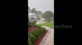 US: Hurricane Ian Brings Strong Winds To Florida Ahead Of Landfall 3