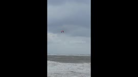 Kite surfer braves Hurricane Ian and rides choppy waves off Florida's coast