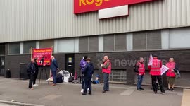 Royal Mail strike outside the Camden Delivery Office