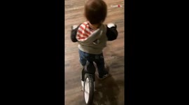 'From cradle to checkered flag' - 3 y/o boy's amazing journey to becoming a gifted rider *Captured in Clips*