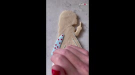 Baking artist celebrates Independence Day by making a mesmerizing 'Bubble Girl' cookie