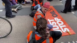 Just Stop Oil block the roads in Westminster again