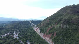 Repair of gualanday road after the viaduct due to landslide