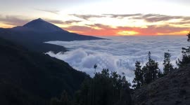 Sunset on mount Teide with cloud on Timelapse - Tenerife, Canary Islands, Spain