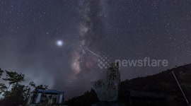 Stunning Time-lapse Video Of Starry Sky In Yichang, China