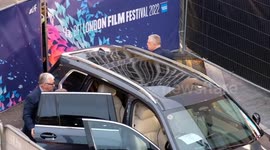 BFI London Film Festival: Daniel Craig waves to fans as he arrives on the red carpet for Glass Onion film premiere