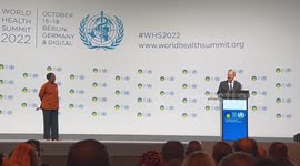 Climate activists activate fire alarm at World Health Summit in Berlin