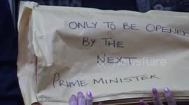 Blind federation hand in petition for UK's 'next PM' to Downing Street