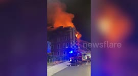 Dramatic video shows huge blaze in derelict hotel near Bristol Temple Meads