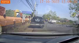 Out-of-control pickup truck slams into multiple vehicles along Thai road