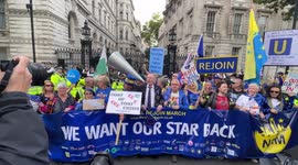 Protesters boo and chant 'Tories out!' during National Rejoin March