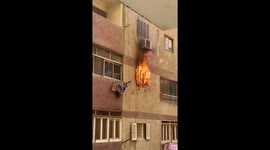 Fire breaks out on flat in Egypt's Cairo