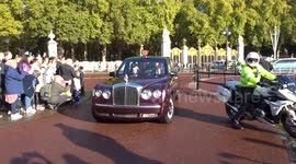 King Charles III arrives at Buckingham Palace ahead of audience with Liz Truss and Rishi Sunak