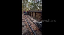 7 people hospitalized after train ride derails in Missouri amusement park