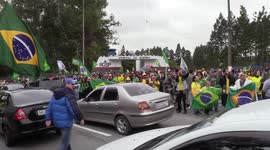 Bolsonarists act in front of army barracks in Barueri, SP, Brazil