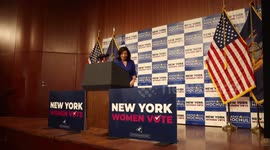 New York Gov. Hochul introduces and hugs Vice President Harris at campaign rally in New York City