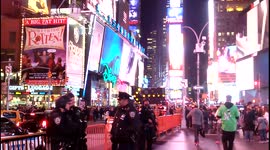 NYPD detail Times Square 11-16-15