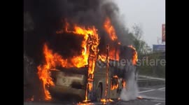 Coach catches huge fire on China highway