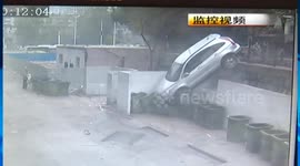 SUV runs off road as driver pushes accelerator by mistaken