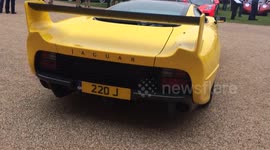Jaguar xj220