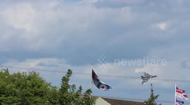 Vulcan XH558 fly past in HD