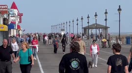US hot weather: Crowds in New Jersey seek relief at beach