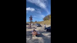 Two dead in Russia as hang-glider flies madly, rotates and then falls to ground