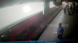 Female constable saves life of passenger who fell while de-boarding moving train, in northern India