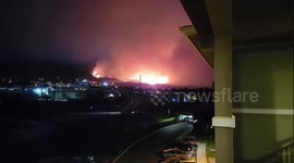 Large fire engulfs Hawaii's West Maui