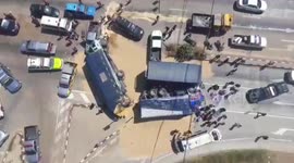Passengers injured in five-car horror pile-up crash on Thai road
