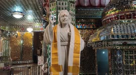 Unique Hindu Temple in Malaysia that has Jesus and Buddha statues