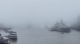 London wakes up to thick fog