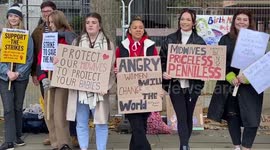 Midwives stage protest in Parliament Square