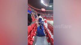 Qatari celebrity impressed by Japanese fans clearing away rubbish left at World Cup stadium