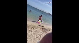 Woman eats her words after claiming she knew the correct way to get on a lilo