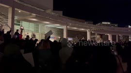 US: Bay Area Residents Show Support For Anti-Lockdown Protests In China