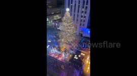 Lights on! Rockefeller Christmas tree lighting ceremony in New York
