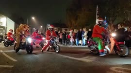 Sir Gregg Knight and Santa switch on Market Weighton Christmas lights