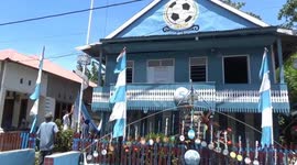 Argentina super fan from Indonesia goes all the way decorating his house to support his team