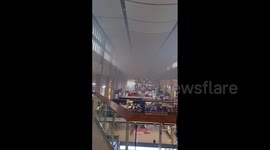 Thailand: Fire Breaks Out At CentralWorld Shopping Complex In Bangkok 2