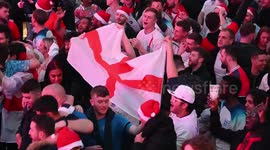 Come on England! Fans celebrate 3-0 win over Senegal at Croydon Boxpark