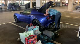 Packing a lotus Elise with lots of stuff in the boot, how much can you get in the boot of a Lotus Elise